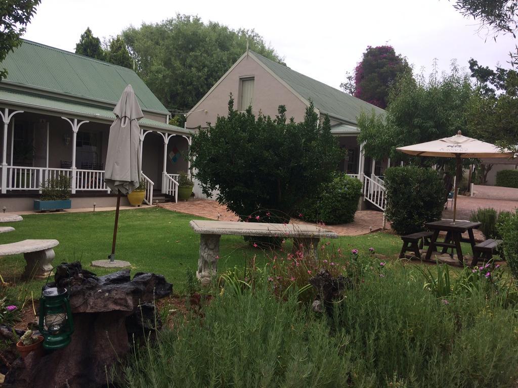 Housemartin Lodge & Self Catering De Rust Екстериор снимка